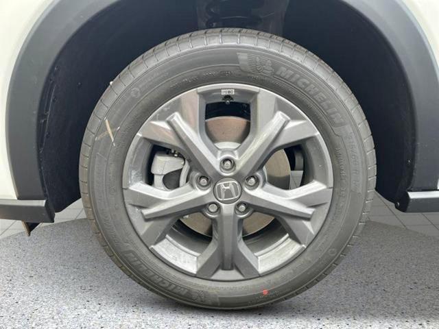 Photo of 2026 Platinum White Honda HR-V
