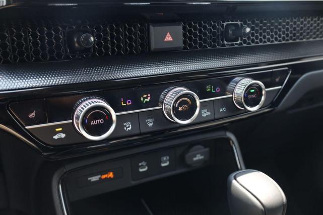 Photo of 2026 Platinum White Honda CR-V