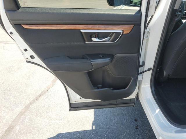 Photo of 2022 Platinum White Pearl Honda CR-V