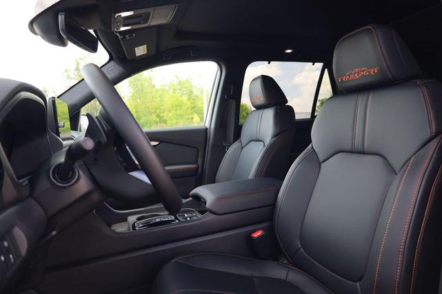 Photo of 2025 Gray Pearl Honda Pilot