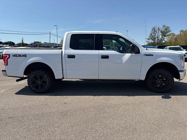 Photo of 2017 Oxford White Ford F-150