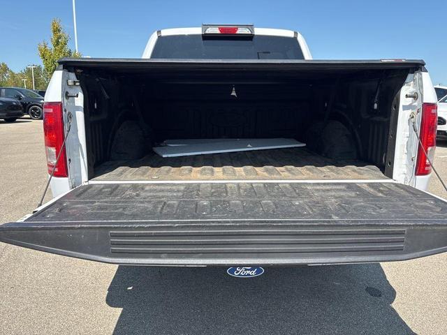 Photo of 2017 Oxford White Ford F-150