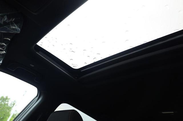 Photo of 2026 Green Metallic Honda CR-V Hybrid