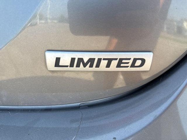 Photo of 2013 Harbor Gray Metallic Hyundai ELANTRA