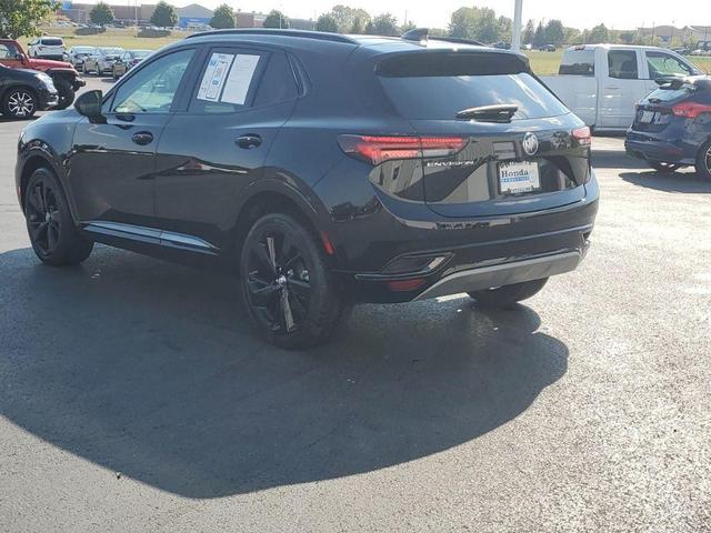 Photo of 2022 Ebony Twilight Metallic Buick Envision