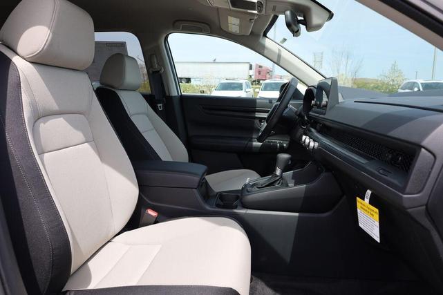Photo of 2025 Platinum White Honda CR-V