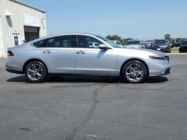 Photo of 2024 Solar Silver Metallic Honda Accord