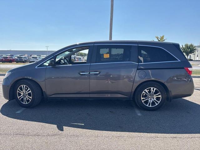 Photo of 2012 Polished Metal Metallic Honda Odyssey