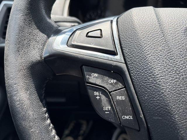 Photo of 2017 Magnetic Metallic Ford Edge