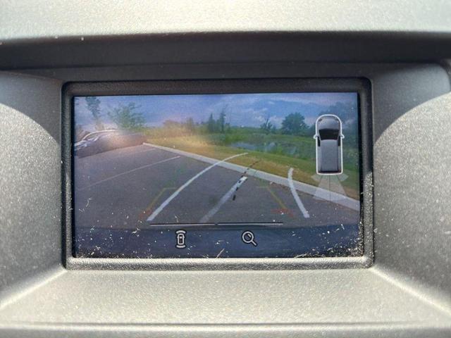 Photo of 2017 Magnetic Metallic Ford Edge