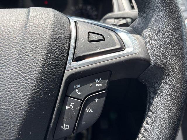 Photo of 2017 Magnetic Metallic Ford Edge