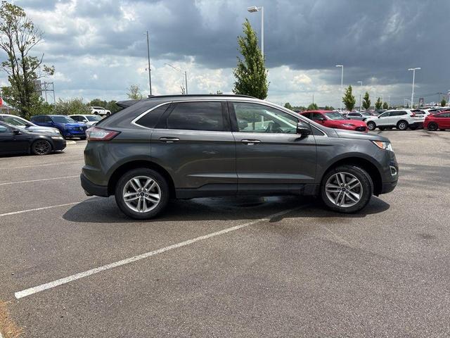Photo of 2017 Magnetic Metallic Ford Edge