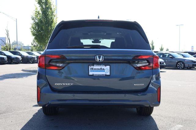 Photo of 2026 Blue Pearl Honda Odyssey