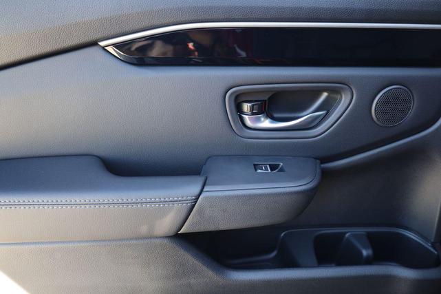 Photo of 2025 Radiant Red Honda Pilot
