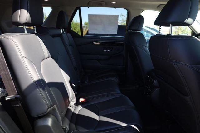 Photo of 2025 Radiant Red Honda Pilot