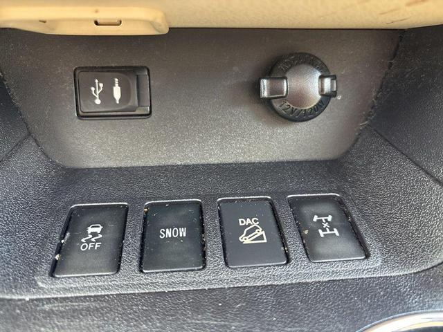 Photo of 2014 Blizzard Pearl Toyota Highlander