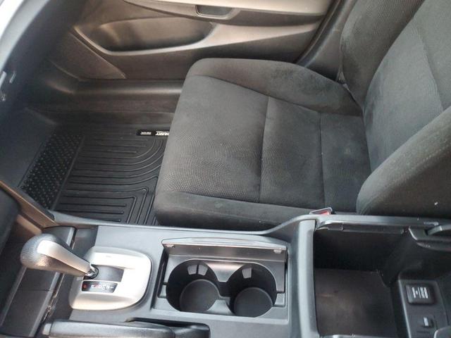 Photo of 2010 Crystal Black Pearl Honda Accord