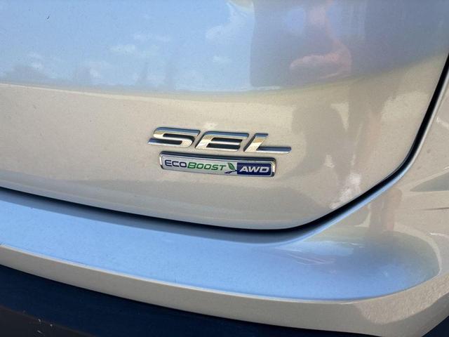 Photo of 2019 Ingot Silver Metallic Ford Edge