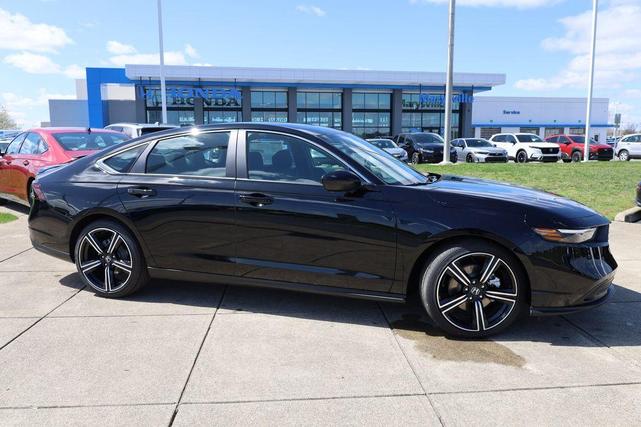 Photo of 2025 Crystal Black Pearl Honda Accord Hybrid
