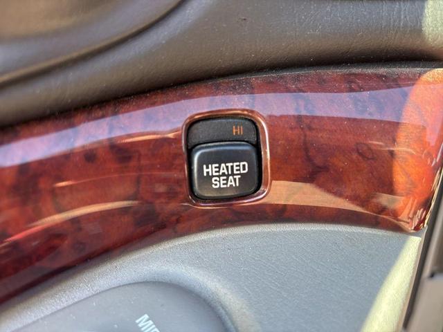 Photo of 2005 Dark Granite Metallic Buick LeSabre