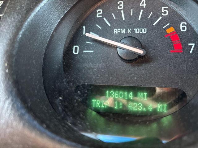 Photo of 2005 Dark Granite Metallic Buick LeSabre