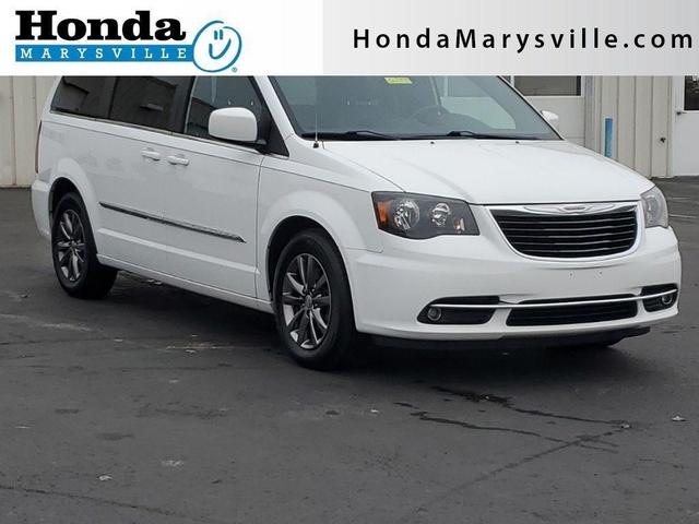 2016 Chrysler Town & Country