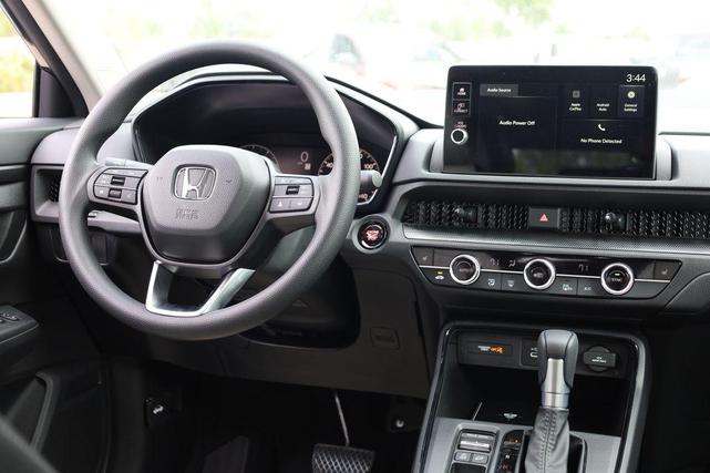 Photo of 2026 Platinum White Honda CR-V