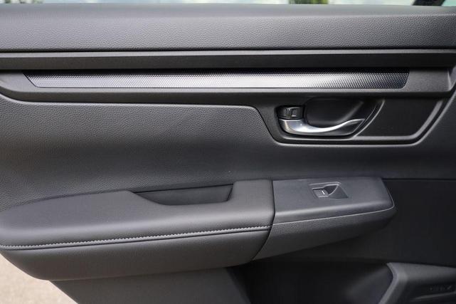 Photo of 2026 Platinum White Honda CR-V