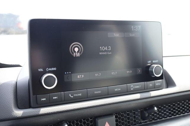 Photo of 2025 Platinum White Honda CR-V