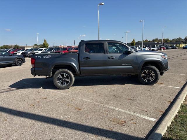 Photo of 2017 Magnetic Gray Metallic Toyota Tacoma