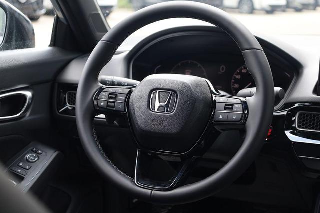 Photo of 2026 Platinum White Honda Civic