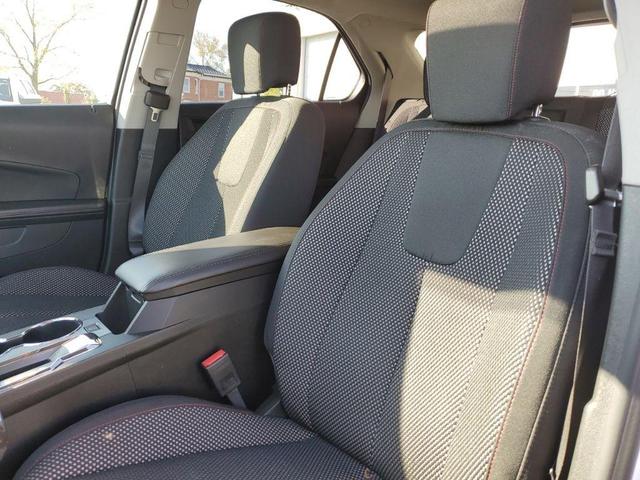 Photo of 2016 Summit White Chevrolet Equinox