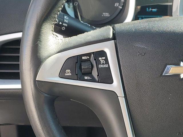 Photo of 2016 Summit White Chevrolet Equinox