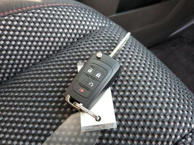 Photo of 2016 Summit White Chevrolet Equinox