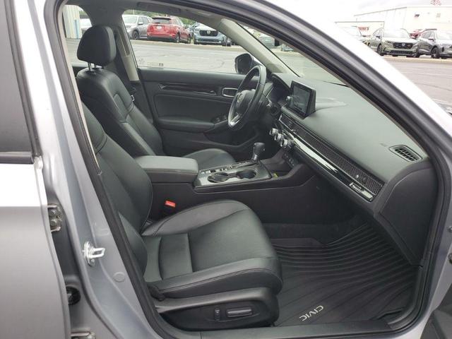 Photo of 2022 Lunar Silver Metallic Honda Civic