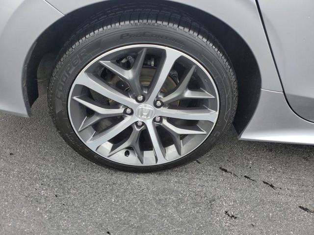 Photo of 2022 Lunar Silver Metallic Honda Civic