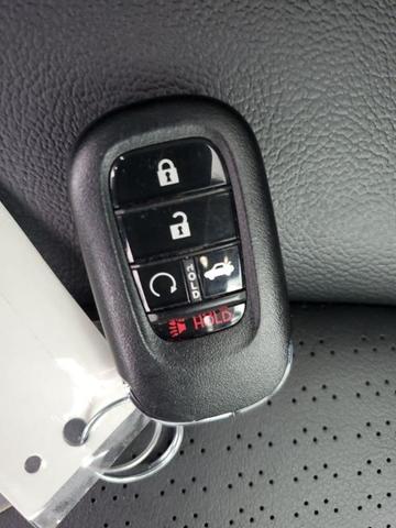 Photo of 2022 Lunar Silver Metallic Honda Civic