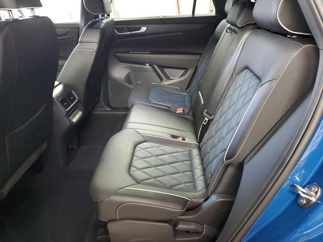 Photo of 2025 Blue Metallic Volkswagen Atlas Cross Sport