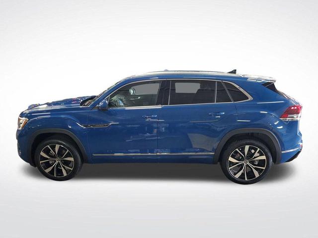 Photo of 2025 Blue Metallic Volkswagen Atlas Cross Sport