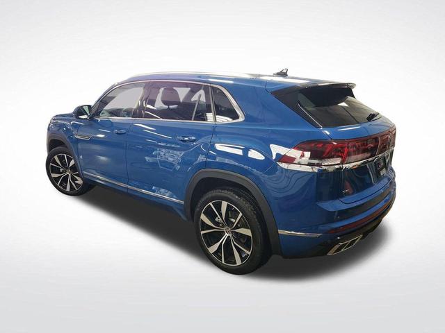 Photo of 2025 Blue Metallic Volkswagen Atlas Cross Sport