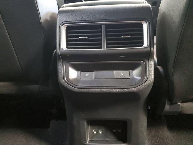 Photo of 2025 Blue Metallic Volkswagen Atlas Cross Sport