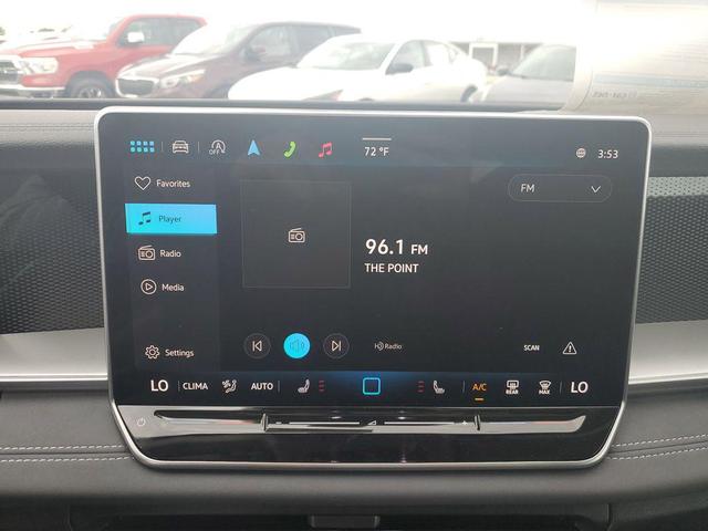 Photo of 2025 Pure White Volkswagen Tiguan