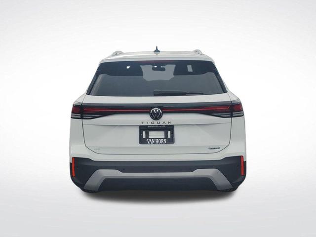 Photo of 2025 Pure White Volkswagen Tiguan