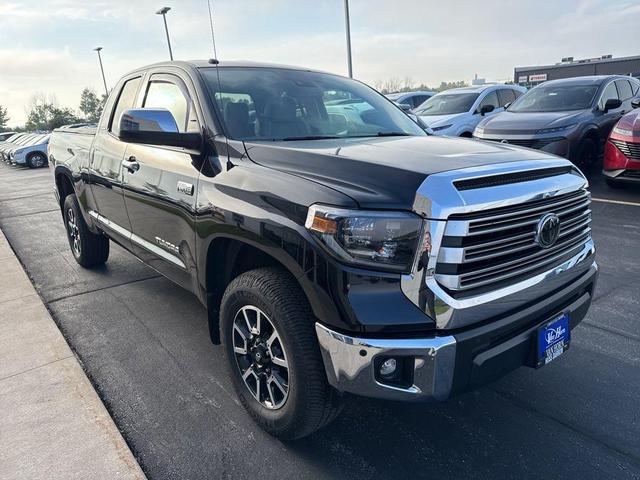 Photo of 2019 Midnight Black Metallic Toyota Tundra