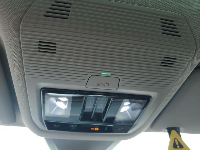 Photo of 2025 Opal White Pearl Volkswagen Atlas