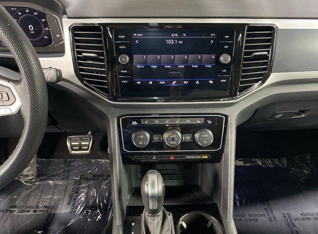Photo of 2023 Deep Black Pearl Volkswagen Atlas Cross Sport