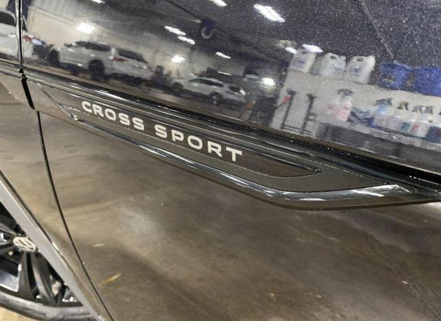 Photo of 2023 Deep Black Pearl Volkswagen Atlas Cross Sport