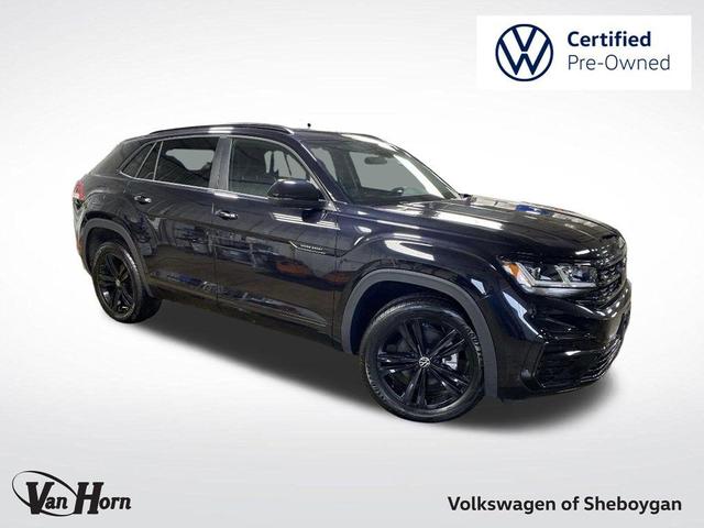 Photo of 2023 Deep Black Pearl Volkswagen Atlas Cross Sport