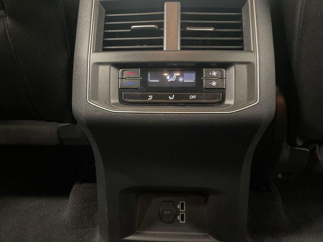 Photo of 2018 Platinum Gray Metallic Volkswagen Atlas