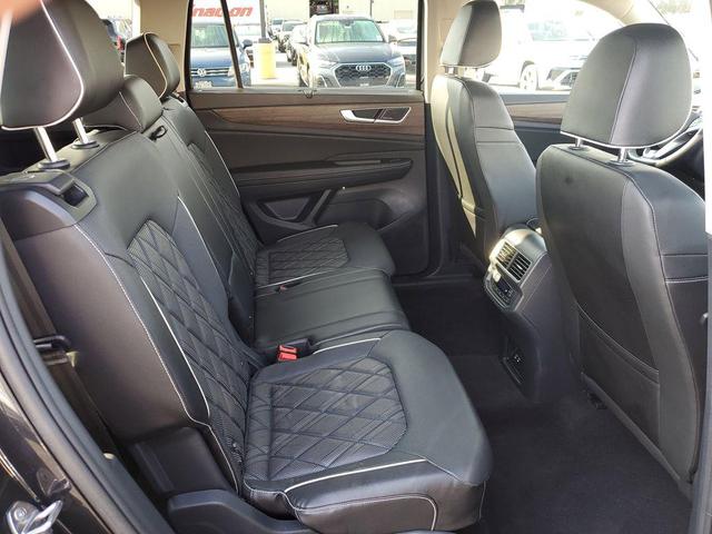 Photo of 2024 Deep Black Volkswagen Atlas